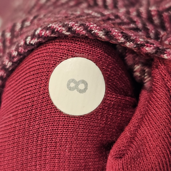 Women's 8 Lululemon Wunder Under Pant Hi-Rise Chevron Knit Leggings Burgundy - Picture 6 of 6